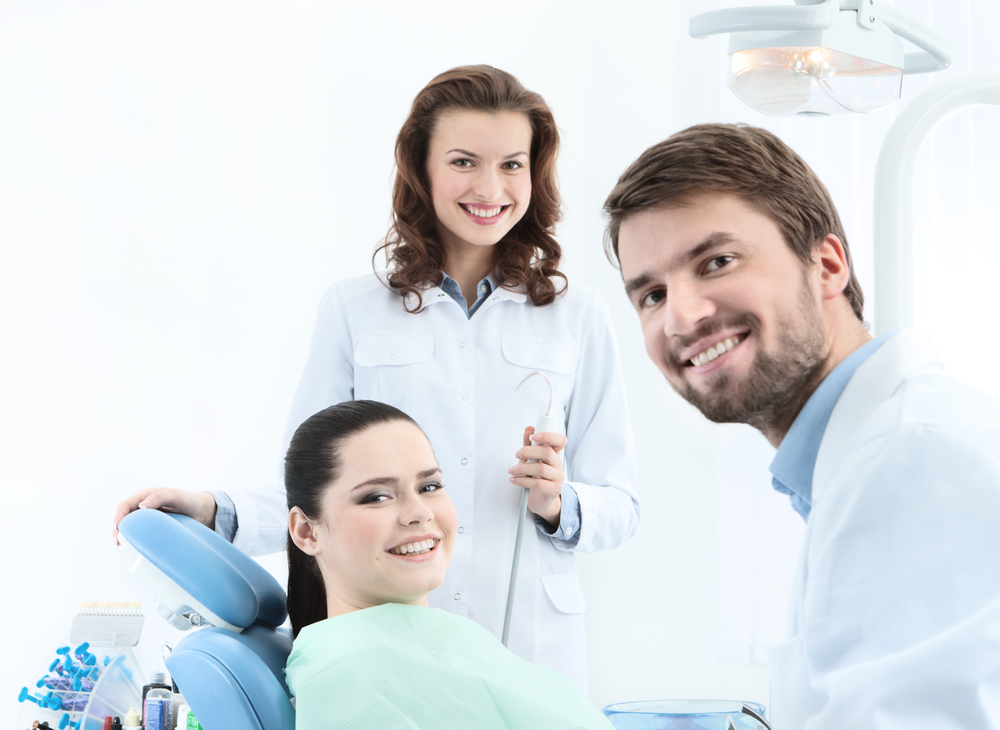 What To Expect When Getting Dental Implants